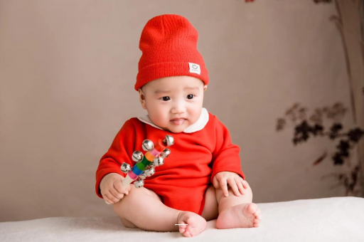 惠州六个月宝宝总是摇头